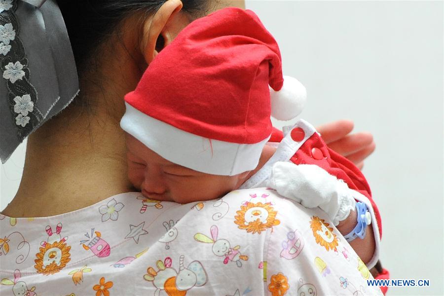 THAILAND-BANGKOK-CHRISTMAS-NEWBORN BABY