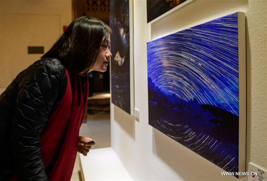 CHINA-LHASA-STARRY HIMALAYAS-PHOTO EXHIBITION (CN)