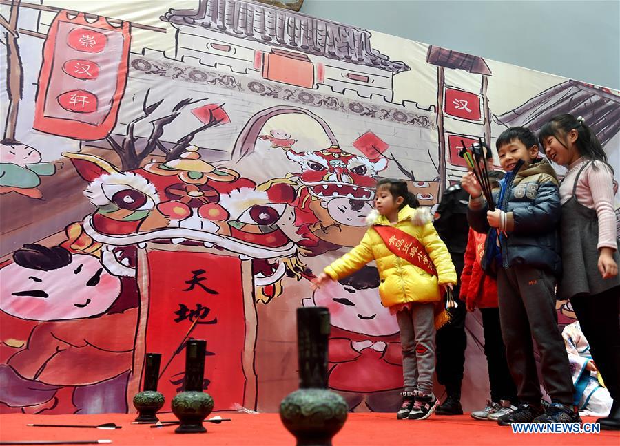 CHINA-QINGDAO-SPRING FESTIVAL-FOLK CUSTOM (CN)