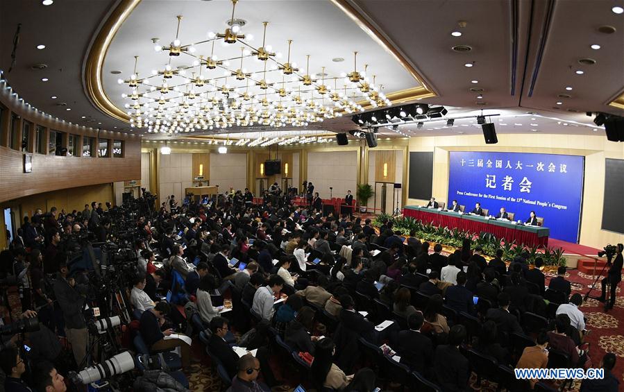 (TWO SESSIONS)CHINA-BEIJING-NPC-PRESS CONFERENCE-COMMERCE (CN)