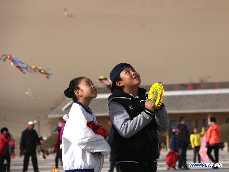 #CHINA-GANSU-DUNHUANG-KITE (CN)