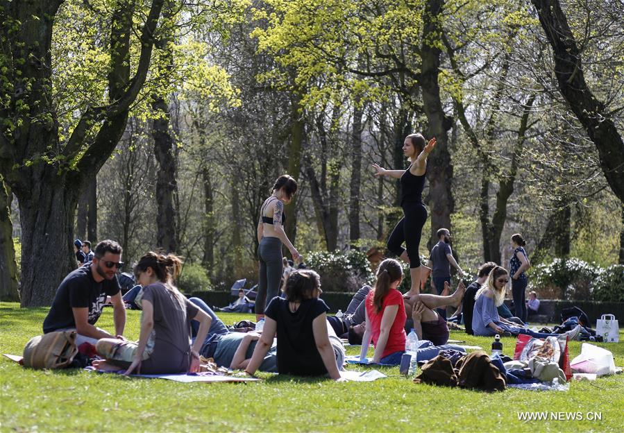 BELGIUM-BRUSSELS-DAILY LIFE-SPRING