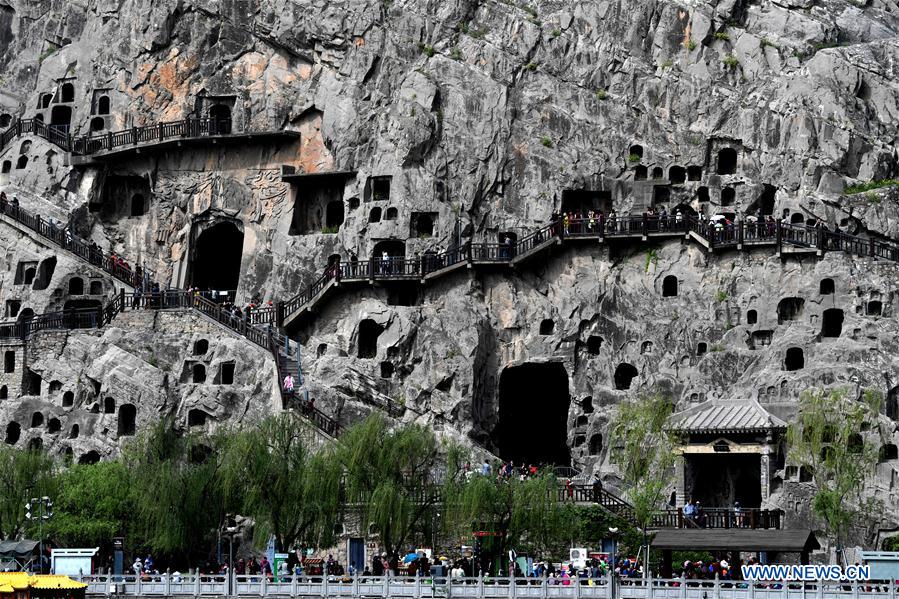 CHINA-HENAN-LONGMEN GROTTOES-TOURISM (CN)