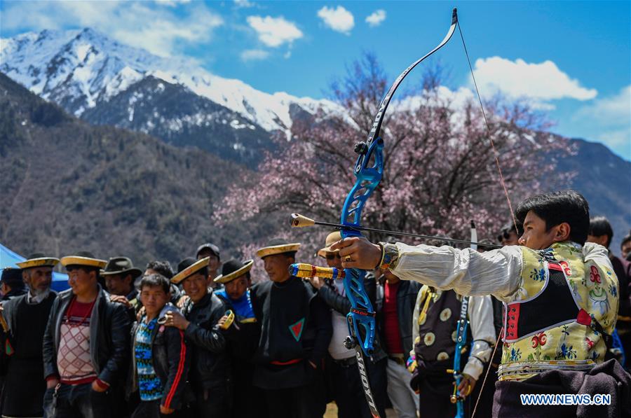 CHINA-TIBET-TOURISM SEASON (CN)