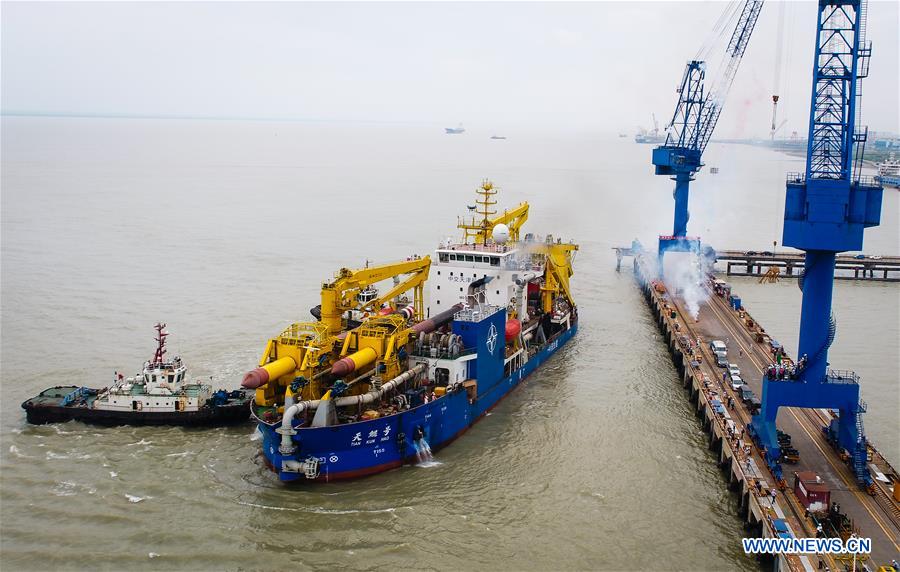 CHINA-JIANGSU-QIDONG-DREDGING VESSEL (CN)