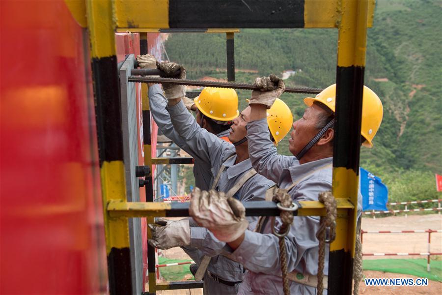 CHINA-LAOS-RAILWAY-BRIDGE-CONSTRUCTION (CN)