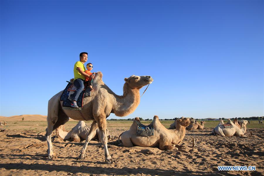 CHINA-INNER MONGOLIA-DESERT-TOURISM (CN)