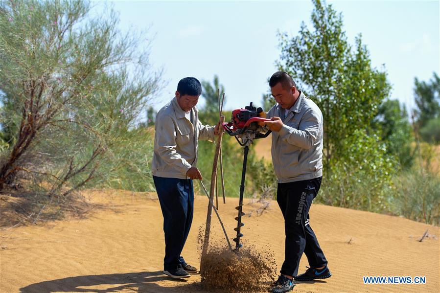 CHINA-INNER MONGOLIA-KUBUQI-DESERT CONTROL-TECHNOLOGY INNOVATION (CN) 