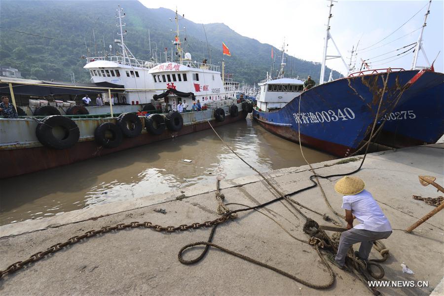 #CHINA-ZHEJIANG-TYPHOON-HARBOUR (CN)