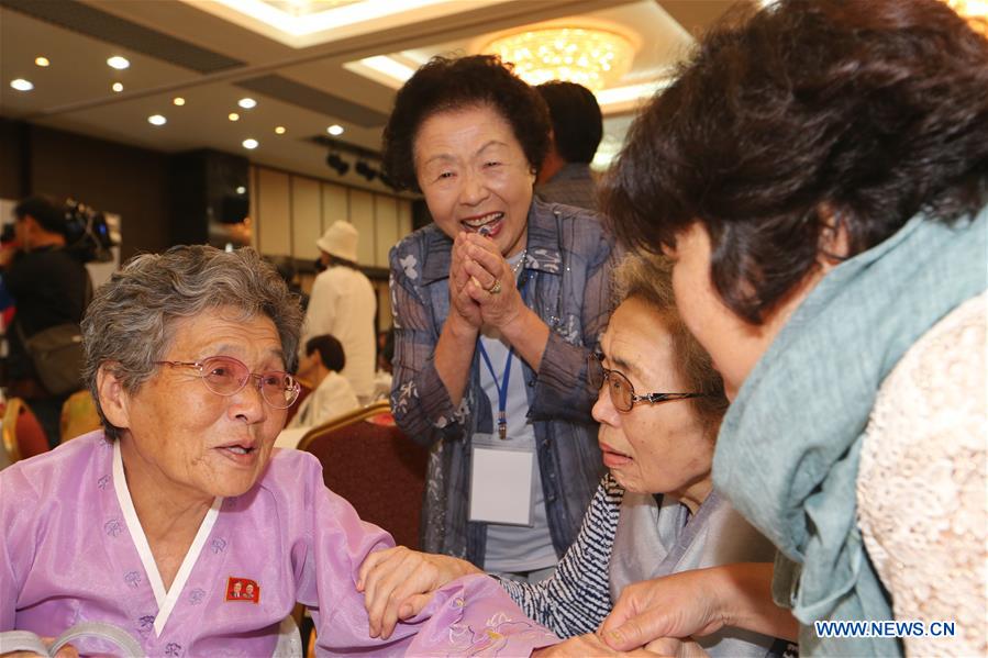 DPRK-MOUNT KUMGANG-WAR SEPARATED FAMILIES-REUNIONS-SECOND SESSION