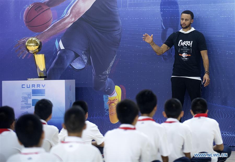 (SP)CHINA-WUHAN-BASKETBALL-NBA-STEPHEN CURRY (CN)