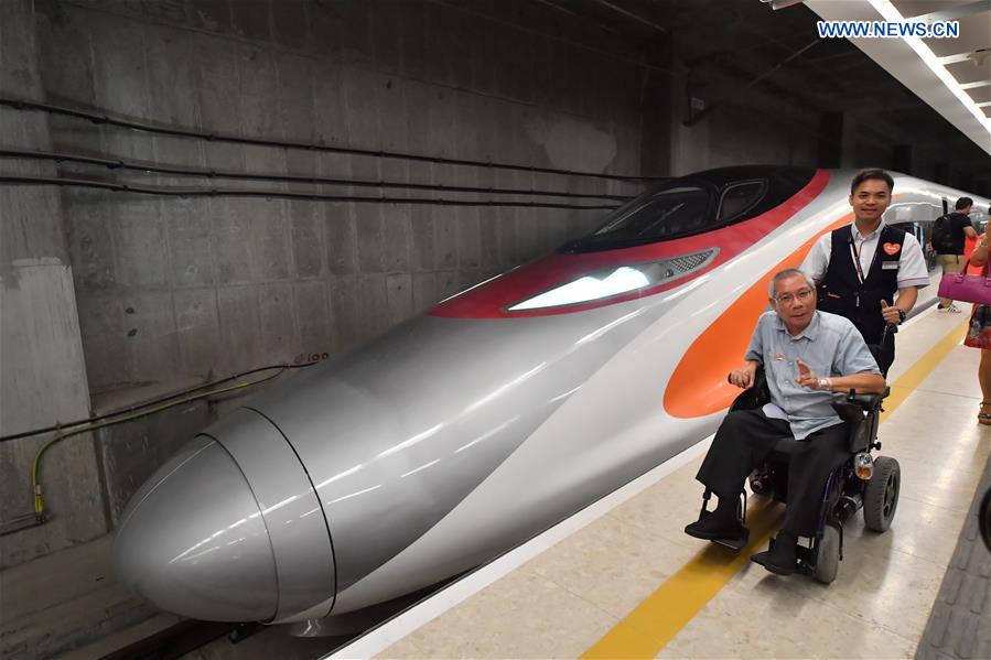 CHINA-HONG KONG-HIGH-SPEED RAILWAY-OPENING (CN)