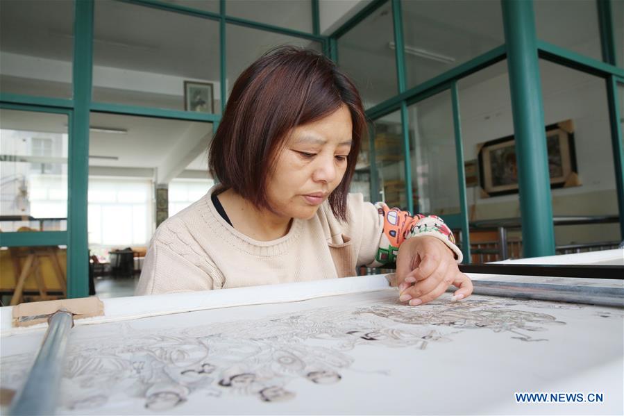 #CHINA-JIANGSU-EMBROIDERY (CN)