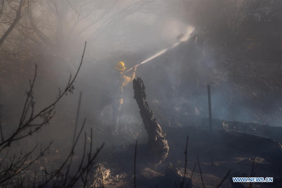 U.S.-SIMI VALLEY-WILDFIRE