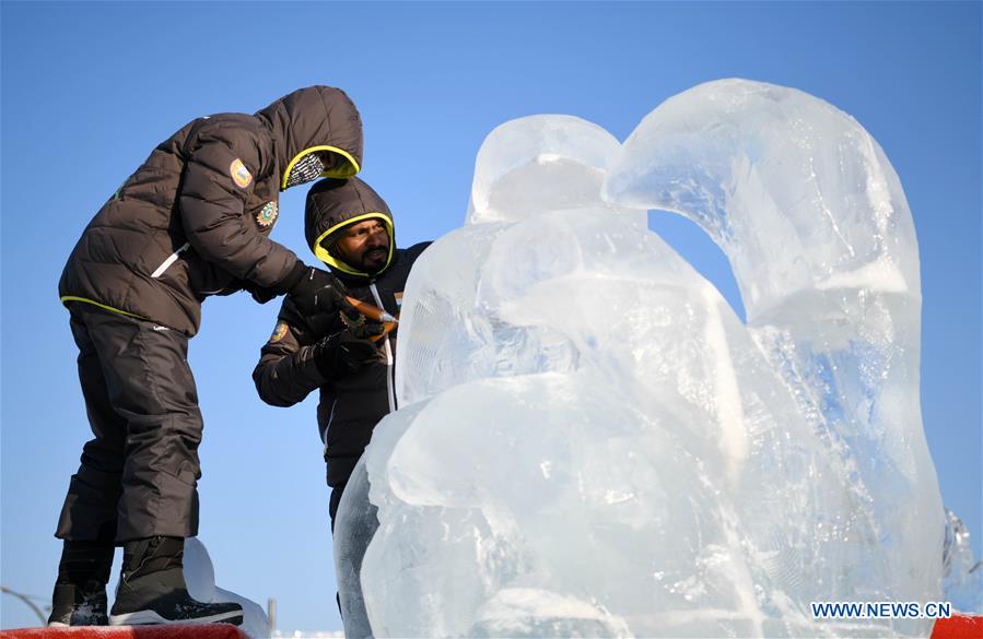 CHINA-HARBIN-ICE SCULPTURE-COMPETITION (CN)