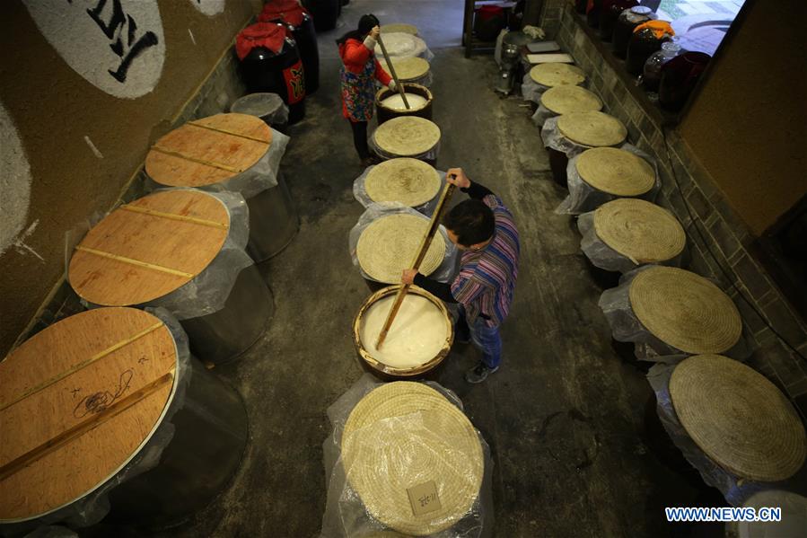 #CHINA-HUNAN-ZHANGJIAJIE-RICE WINE-BREWING (CN)