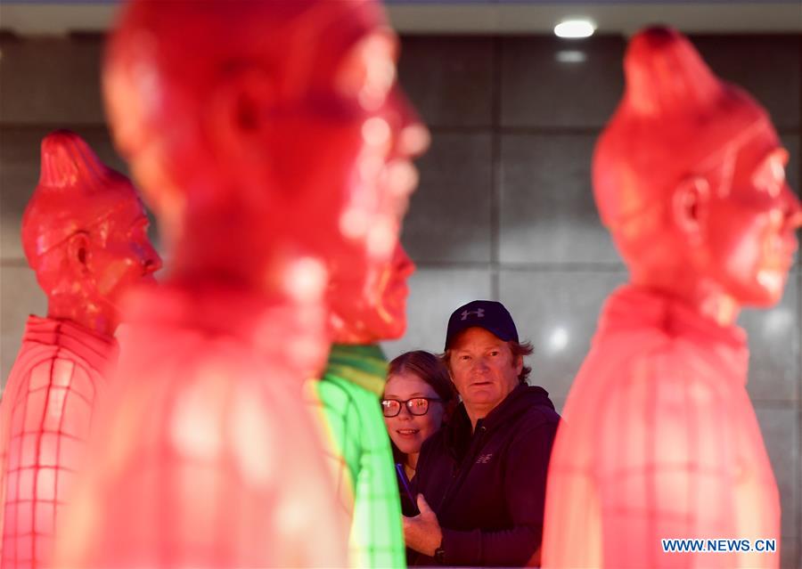 NEW ZEALAND-WELLINGTON-TERRACOTTA WARRIORS-LANTERN