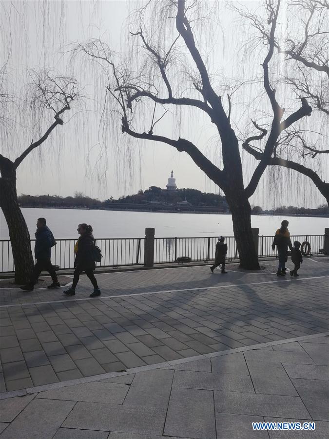 (BeijingCandid) CHINA-BEIJING-BEIHAI PARK (CN)