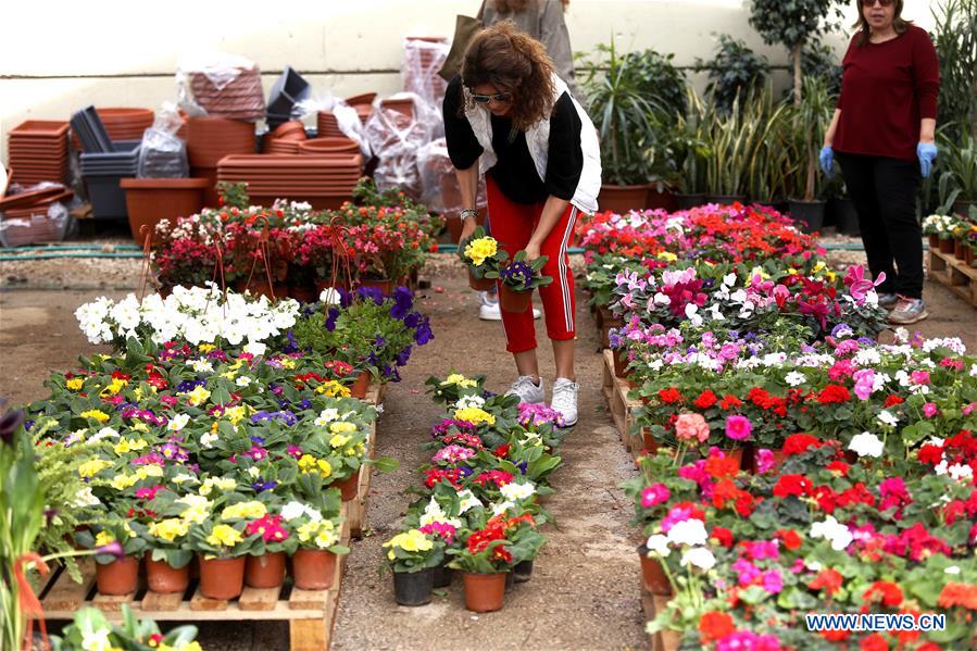 LEBANON-BEIRUT-MOTHER'S DAY-FLOWER