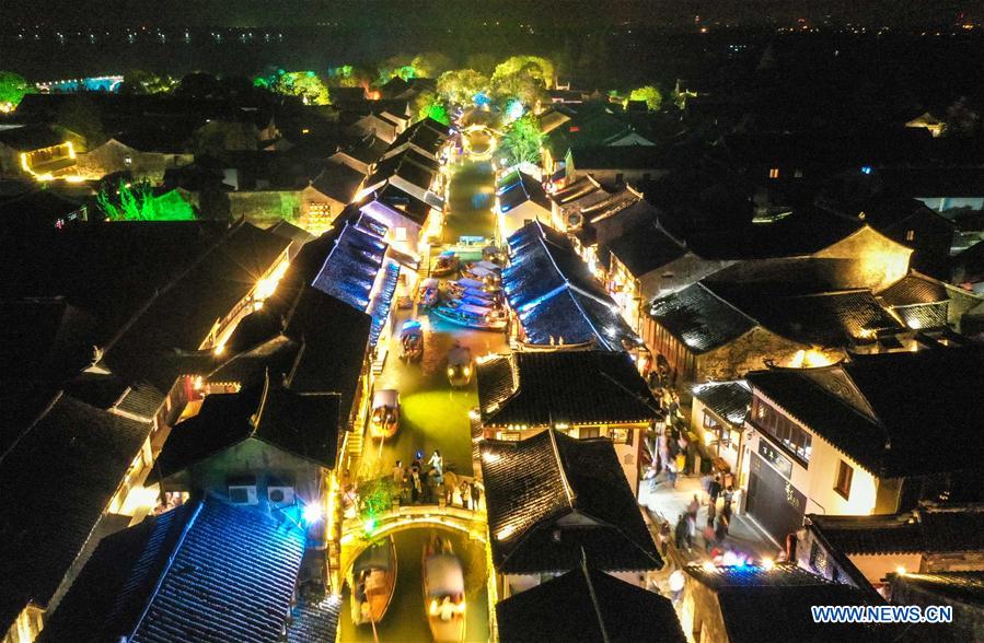 CHINA-KUNSHAN-ZHOUZHUANG ANCIENT TOWN-NIGHT VIEW (CN)