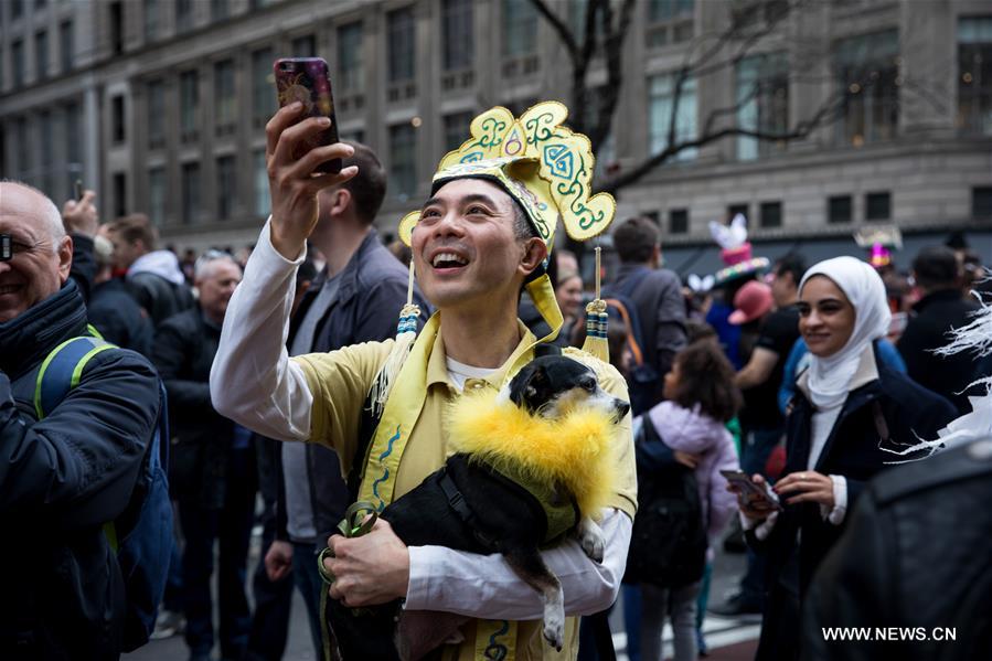 U.S.-NEW YORK-EASTER PARADE-BONNET FESTIVAL