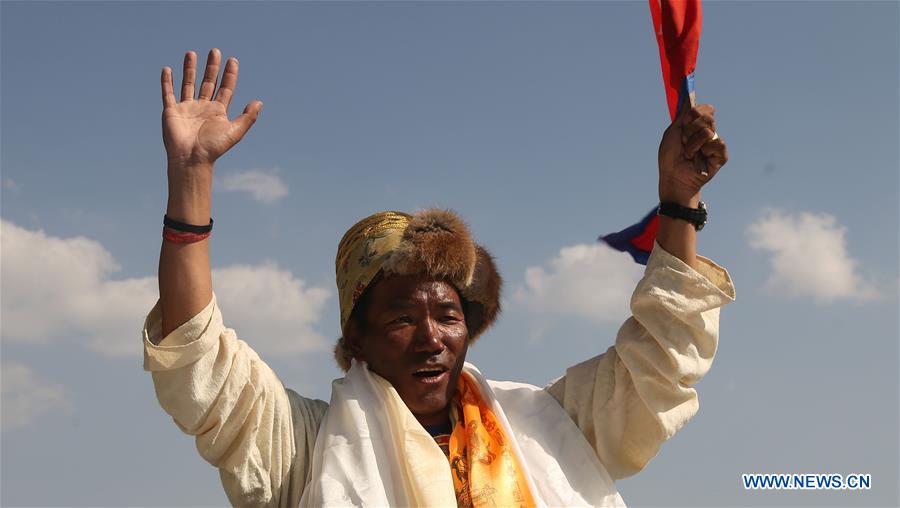 (SP)NEPAL-KATHMANDU-MOUNT QOMOLANGMA-KAMI RITA SHERPA-ARRIVAL