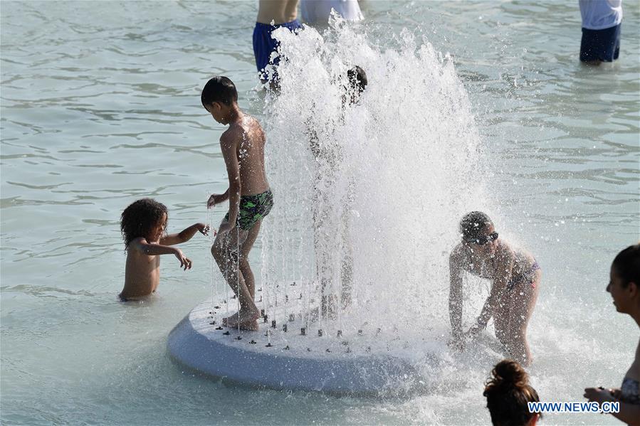 FRANCE-PARIS-HEAT WAVE