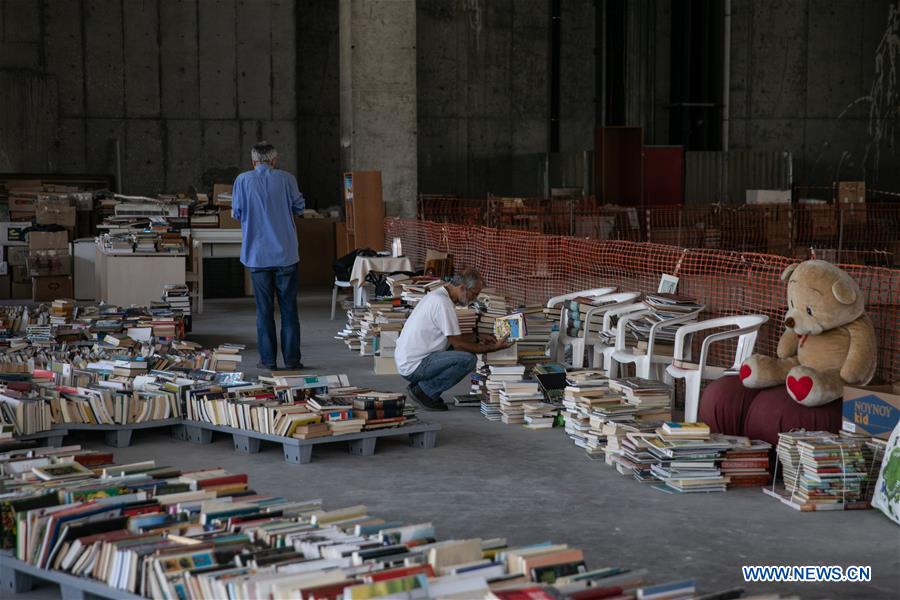 GREECE-ATHENS-BOOKSTORE RUN BY HOMELESS