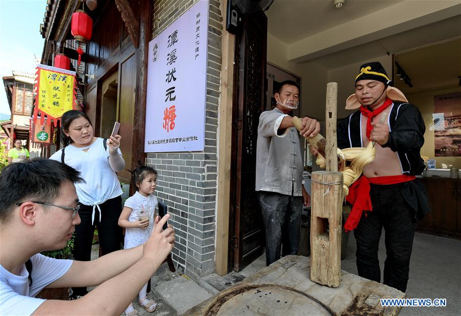 CHINA-JIANGXI-ANYI-LOCAL SNACK (CN)