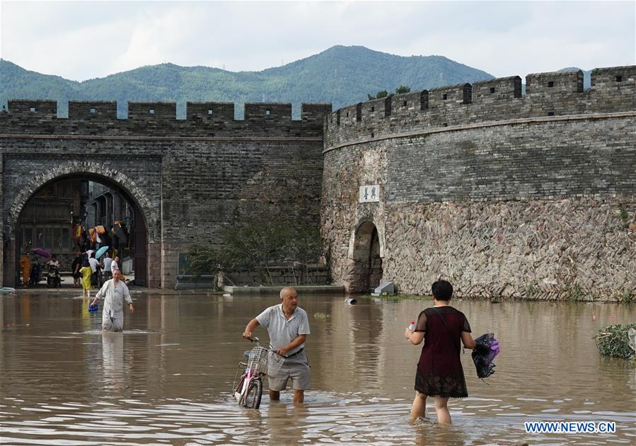 CHINA-ZHEJIANG-LINHAI-TYPHOON-LEKIMA (CN)