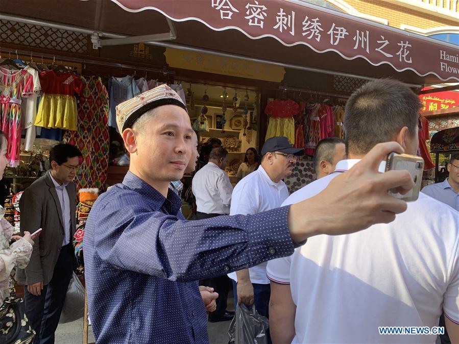 CHINA-XINJIANG-FOREIGN DIPLOMATS-VISIT (CN)