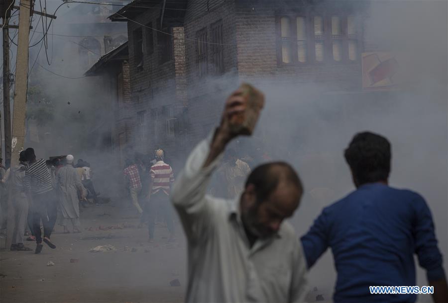 KASHMIR-SRINAGAR-PROTEST