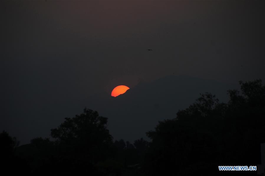 PAKISTAN-PESHAWAR-SUNSET