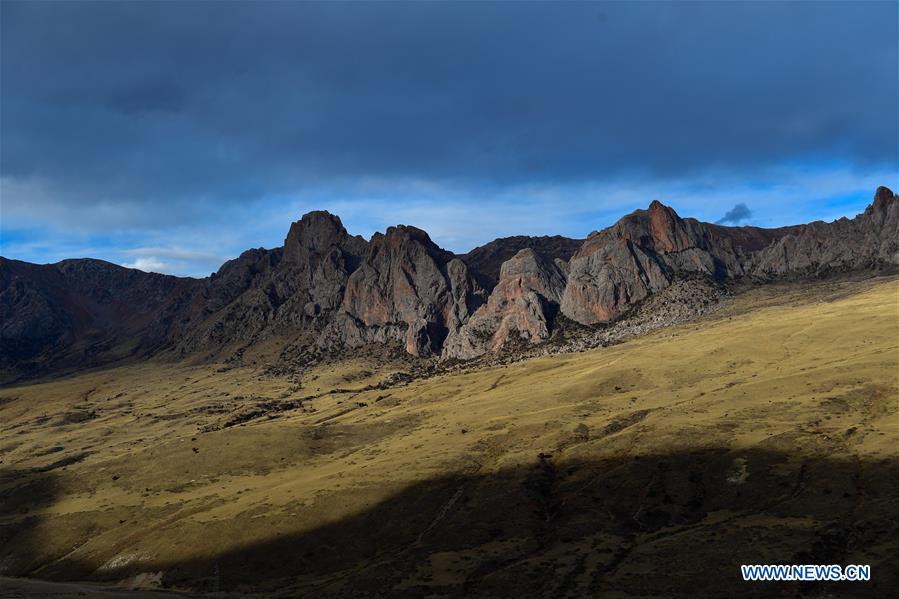 CHINA-QINGHAI-YUSHU-WINTER SCENERY (CN)