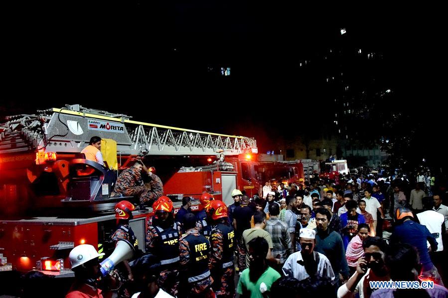 BANGLADESH-DHAKA-MARKET-FIRE