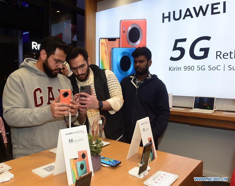 KUWAIT-FARWANIYA GOVERNORATE-HUAWEI-5G SMARTPHONE-LAUNCH