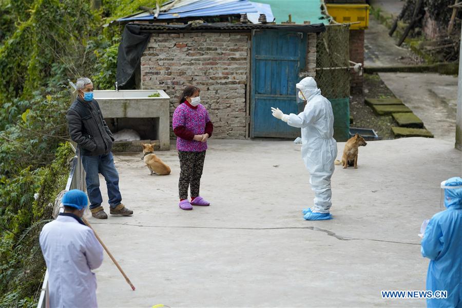 (FOCUS) CHINA-CHONGQING-NOVEL CORONAVIRUS-EPIDEMIC-RURAL HEALTH WORKER (CN)