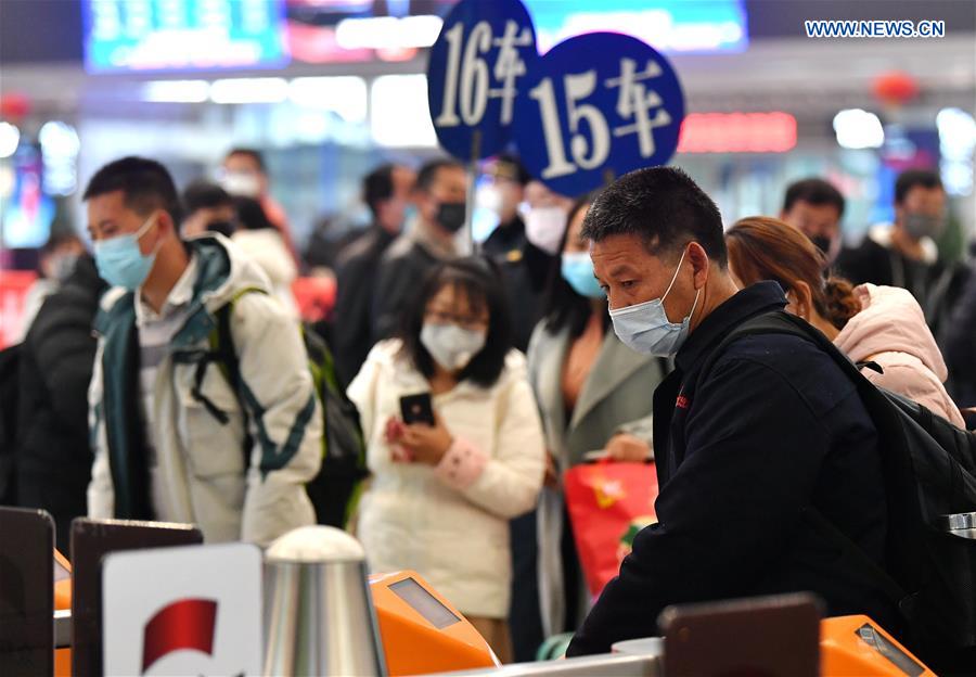 CHINA-XI'AN-SPECIAL TRAIN-RETURNING TO WORK (CN)