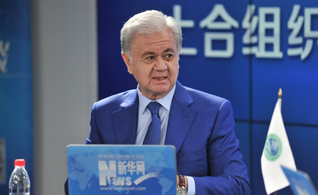 SCO Secretary-General Rashid Olimov holds online chat with Xinhua netizens