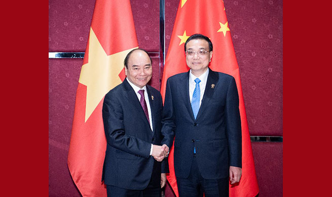 China, Vietnam need to properly handle maritime issues: Premier Li