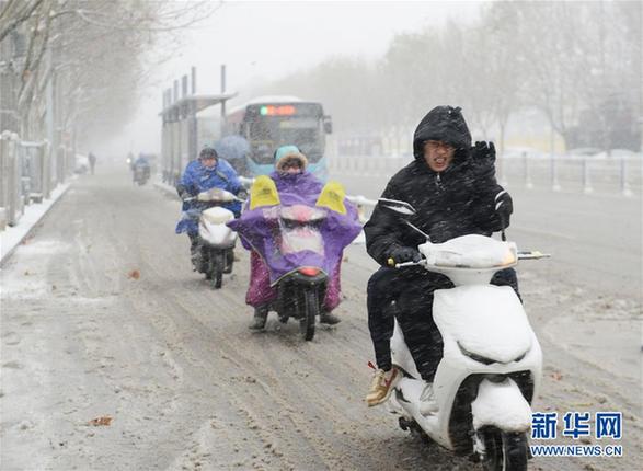 #（環(huán)境）（3）多地迎來降雪 