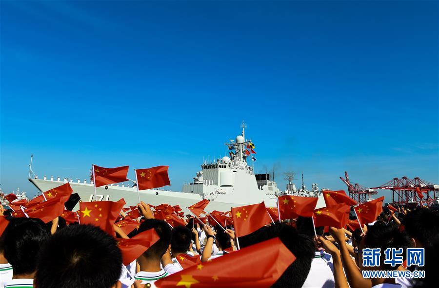 （圖文互動）（1）萬里海疆寫忠誠——記海軍某驅(qū)逐艦支隊海口艦