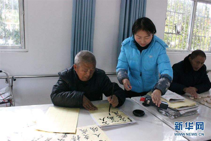 （在習(xí)近平新時(shí)代中國特色社會(huì)主義思想指引下——新時(shí)代新作為新篇章·總書記關(guān)切脫貧事·圖文互動(dòng)）（3）醫(yī)療扶貧,，照亮貧困家庭的明天