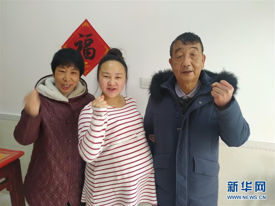 （一線抗疫群英譜·圖文互動）（4）羅文浩：“女兒,，你的名字里有溫暖，有榮光,！”