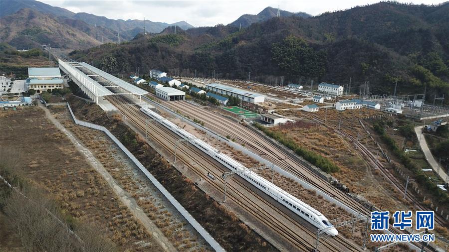 （新華全媒頭條·圖文互動）（3）紅土地上的“綠色減貧”決戰(zhàn)——大別山“將軍縣”金寨脫貧紀實