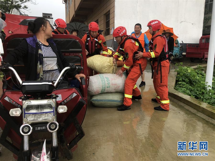 （防汛抗洪·圖文互動）（1）王家壩，你還好嗎,？——二探“千里淮河第一閘”開閘后的水中莊臺