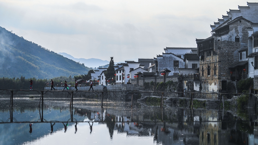 改革開放四十年浙江美麗鄉(xiāng)村巨變