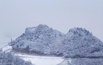 四川萬源八臺(tái)山迎今冬首場(chǎng)降雪