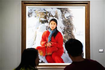 國(guó)際油畫展“添彩”中俄博覽會(huì)