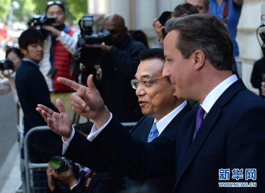 6月17日,，中國國務(wù)院總理李克強在倫敦唐寧街10號首相府同英國首相卡梅倫舉行中英總理年度會晤,。新華社記者 李濤 攝